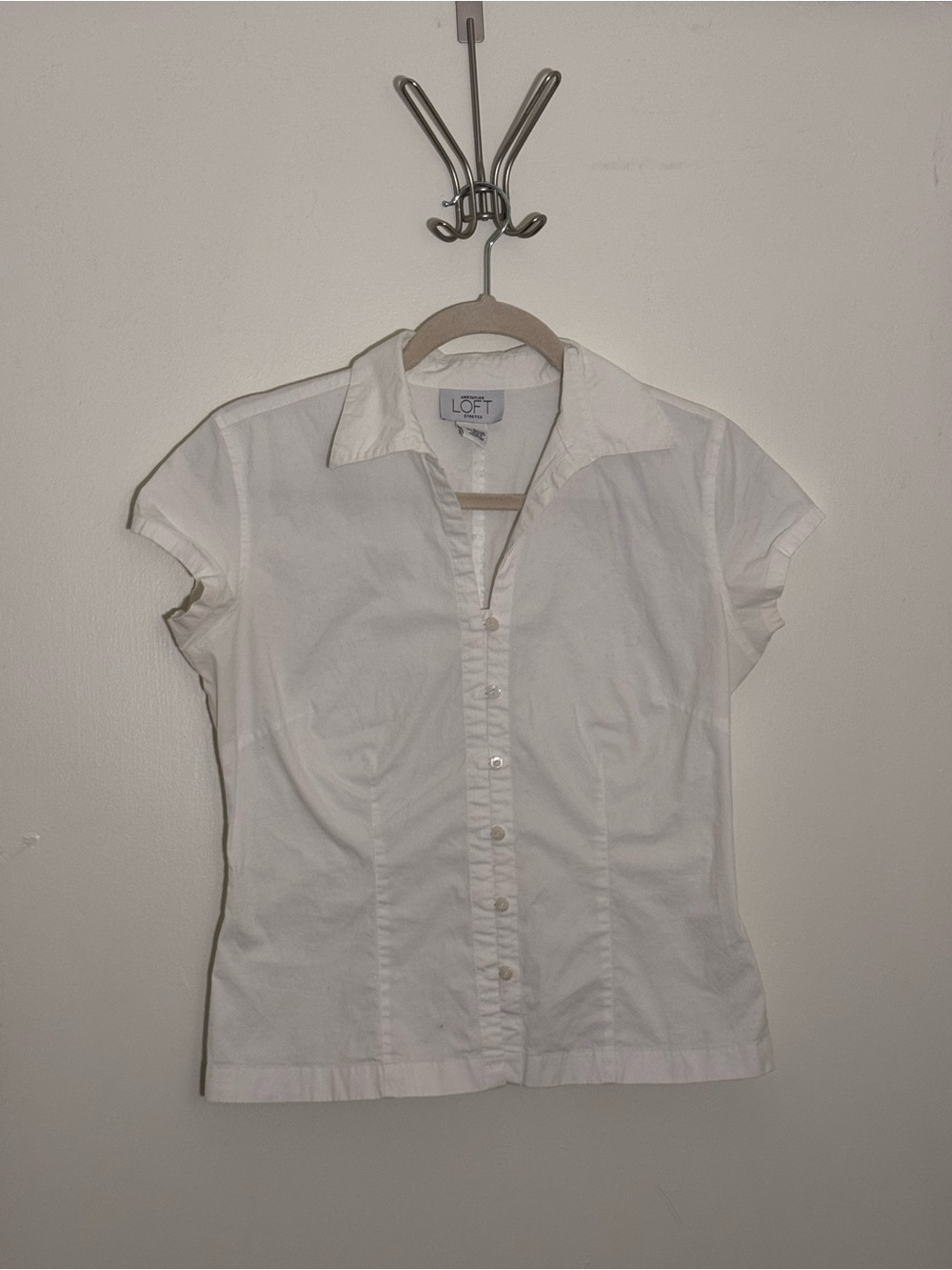 LOFT White Short-Sleeve Fitted Button-Down Blouse